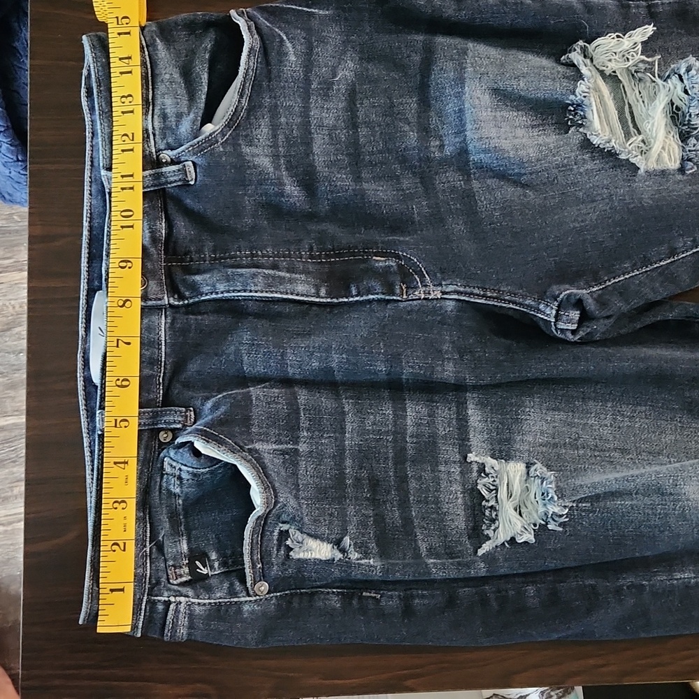 Kancan Dark Wash distressed jeans